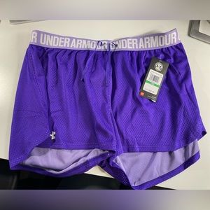 Womens Under Armour shorts size Large